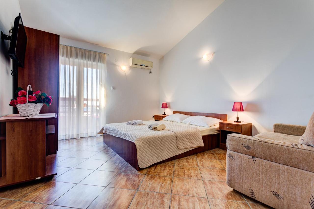 Villa Savovic Petrovac Εξωτερικό φωτογραφία