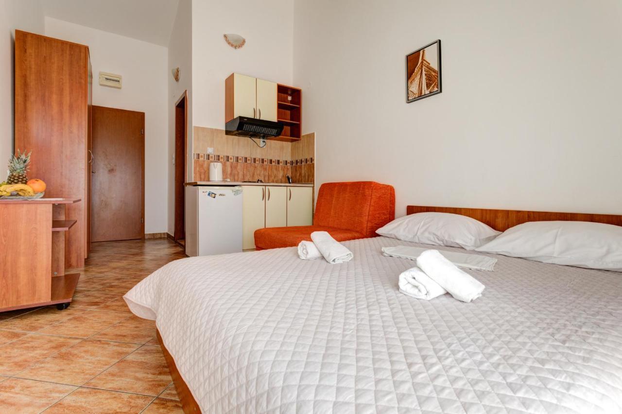 Villa Savovic Petrovac Εξωτερικό φωτογραφία