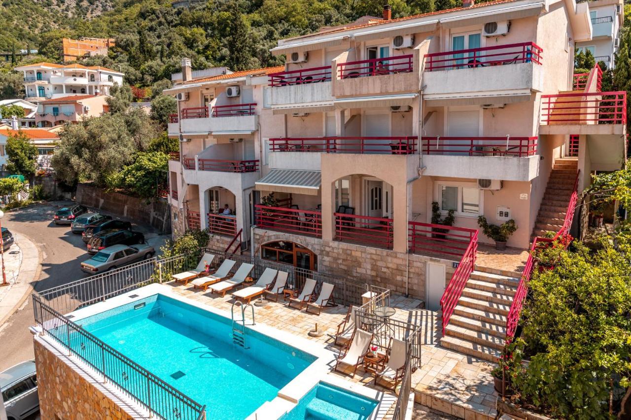 Villa Savovic Petrovac Εξωτερικό φωτογραφία