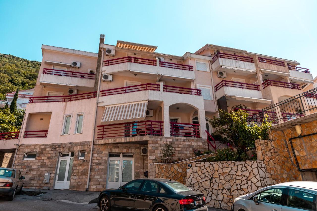 Villa Savovic Petrovac Εξωτερικό φωτογραφία