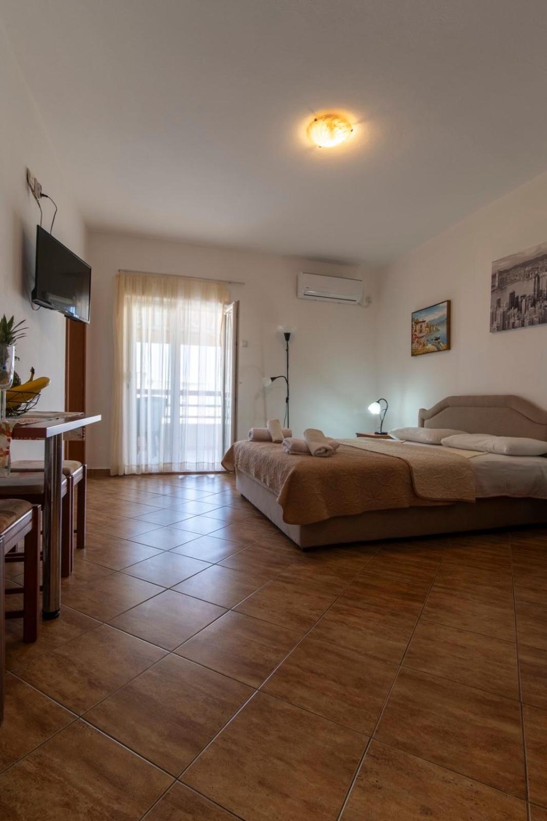 Villa Savovic Petrovac Εξωτερικό φωτογραφία